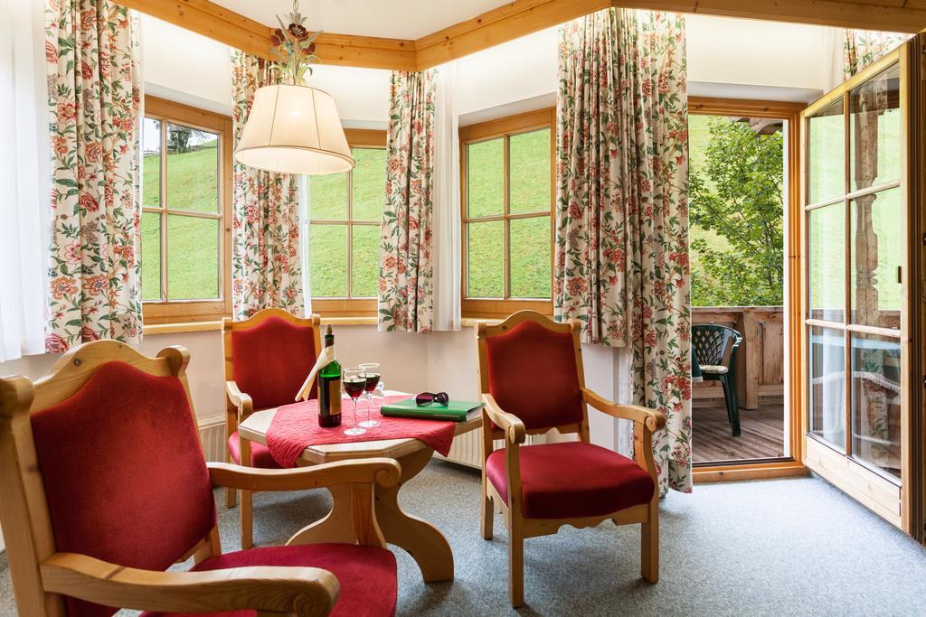Hotel Garni Hanslerhof " Urlaub Am Bauernhof " Герлос Стая снимка